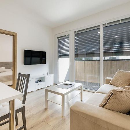 Liptovský Mikuláš Apartman Luxury מראה חיצוני תמונה
