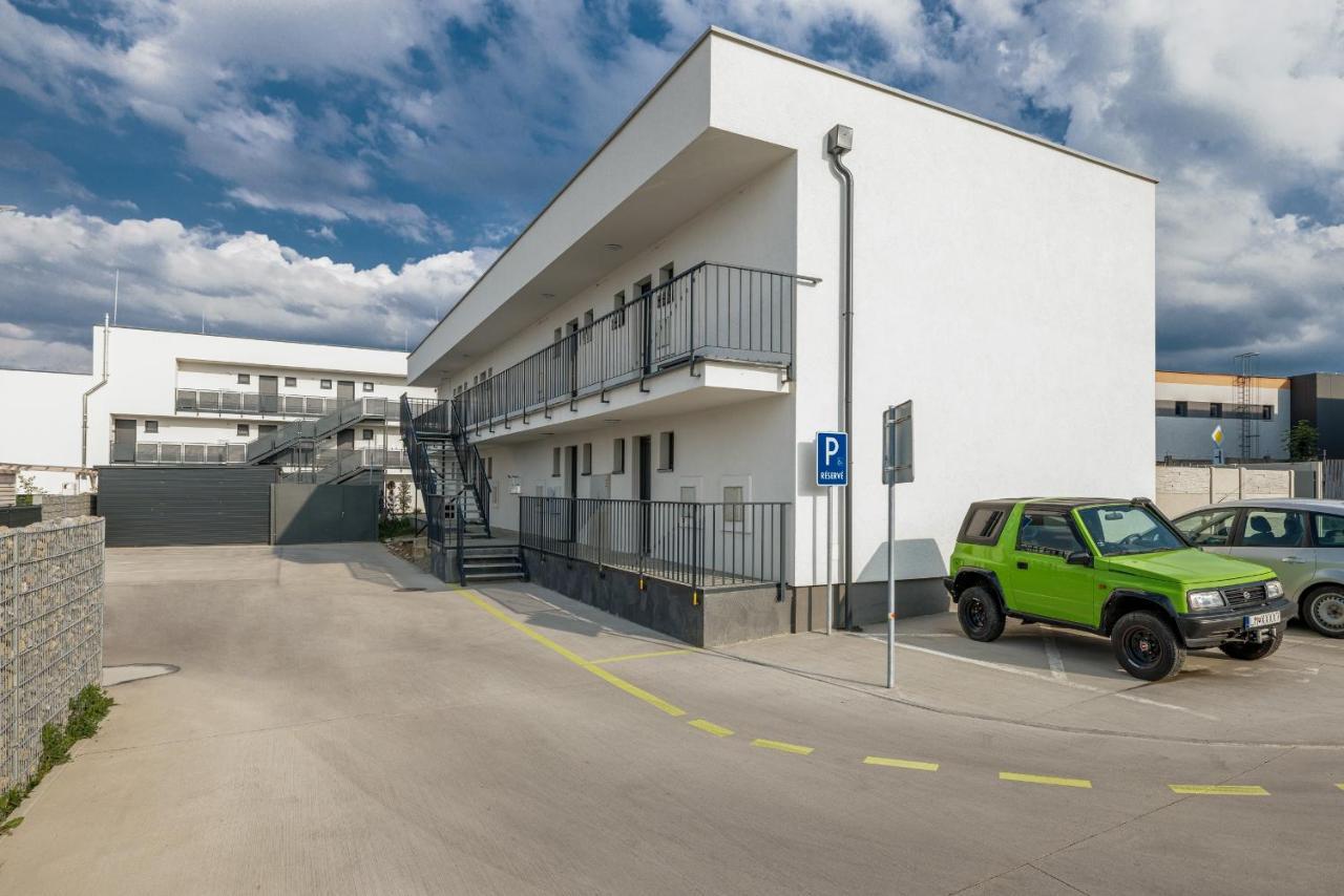 Liptovský Mikuláš Apartman Luxury מראה חיצוני תמונה